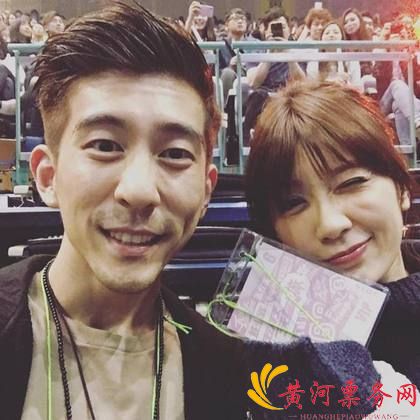 贾静雯和修杰楷