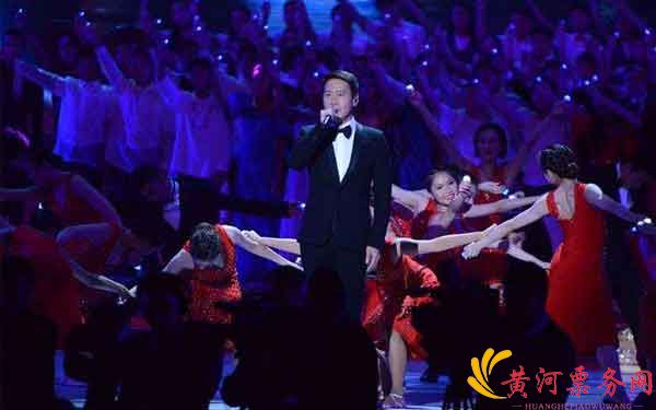 黎明演唱会现场粉丝爆满