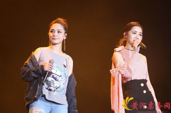 2017Twins成都演唱会