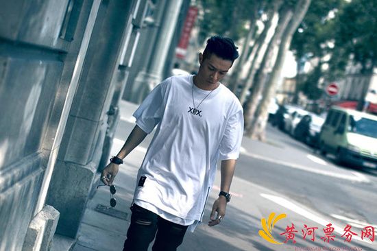 周柏豪
