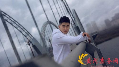 白小白