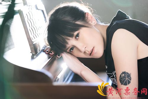 杨乃文