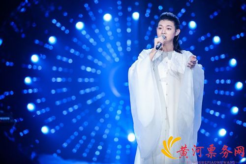 霍尊