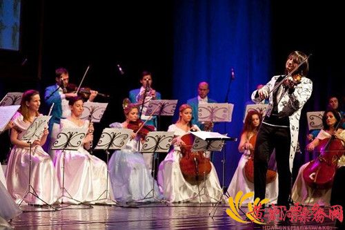 维也纳施特劳斯管弦乐团