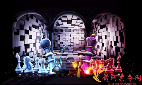 《爱丽丝镜中奇遇》