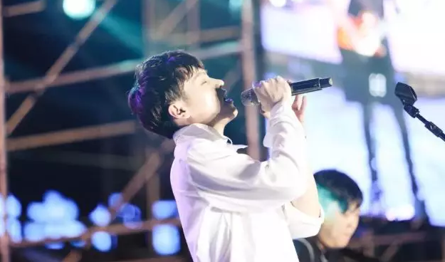 隔壁老樊济南演唱会