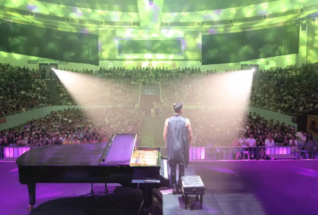 马克西姆青岛钢琴音乐会