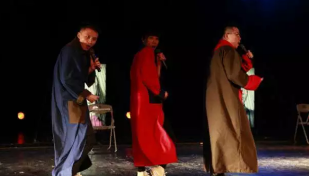 话剧蠢蛋乐山站