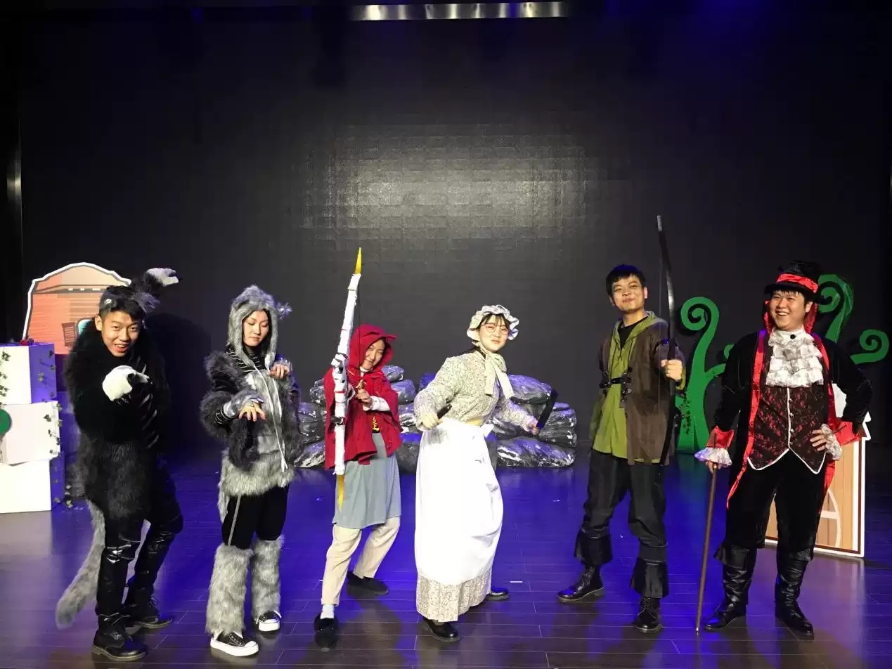 童话剧游侠小红帽武汉站