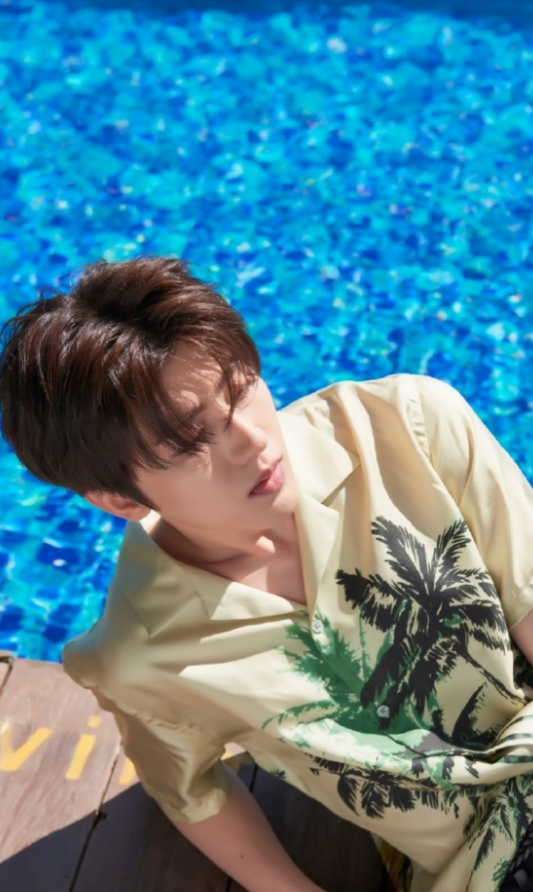 蔡徐坤深圳演唱会