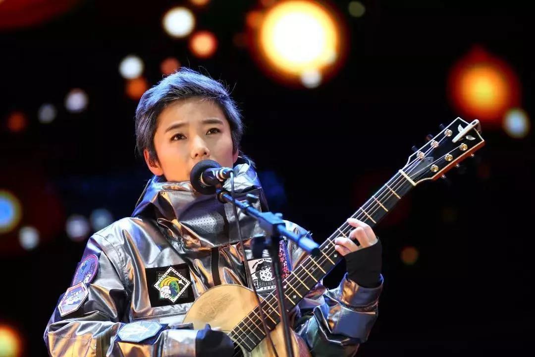 许飞重庆演唱会