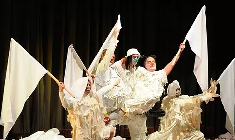 亲子幽默剧Paper World疯狂废纸世界广州站