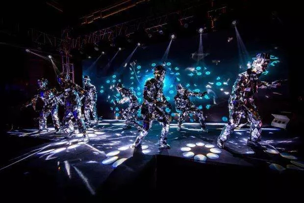 上海跨年倒计时重磅演出奇葩秀