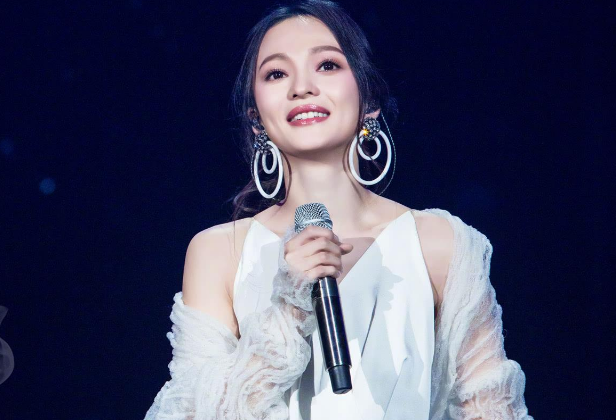 2020周杰伦张韶涵南昌演唱会