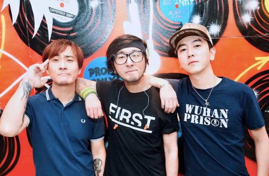 反光镜乐队重庆站