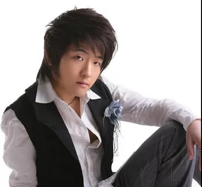 卓依婷赣州群星演唱会