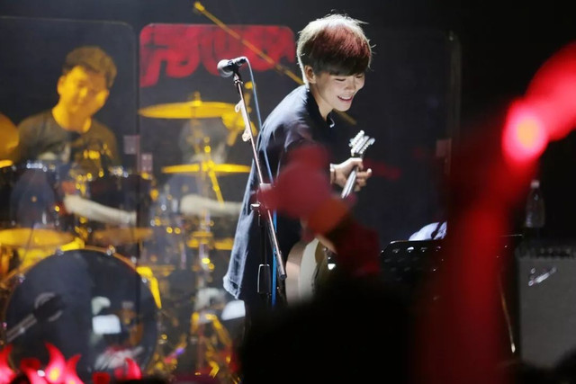 许飞重庆演唱会