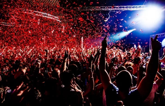 2019乌兰图雅张玮汤潮文昌群星演唱会