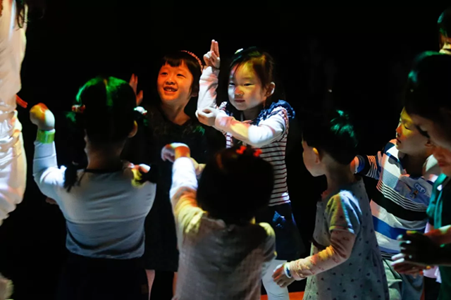 2019厦门多媒体舞蹈旅行剧魔毯星空