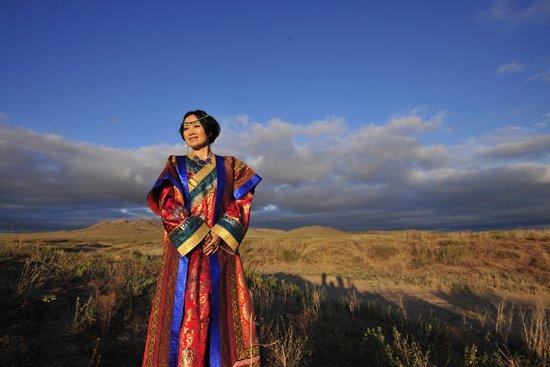 斯琴格日乐绍兴演唱会