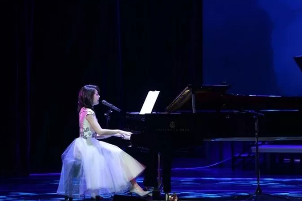 陈佳深圳演唱会