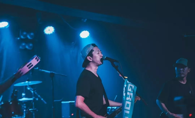 地下婴儿乐队武汉演唱会