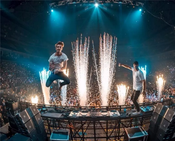 THE CHAINSMOKERS香港演唱会