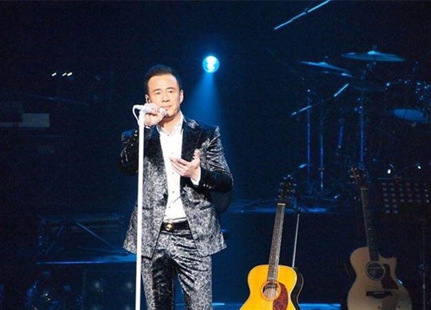 杨坤深圳演唱会