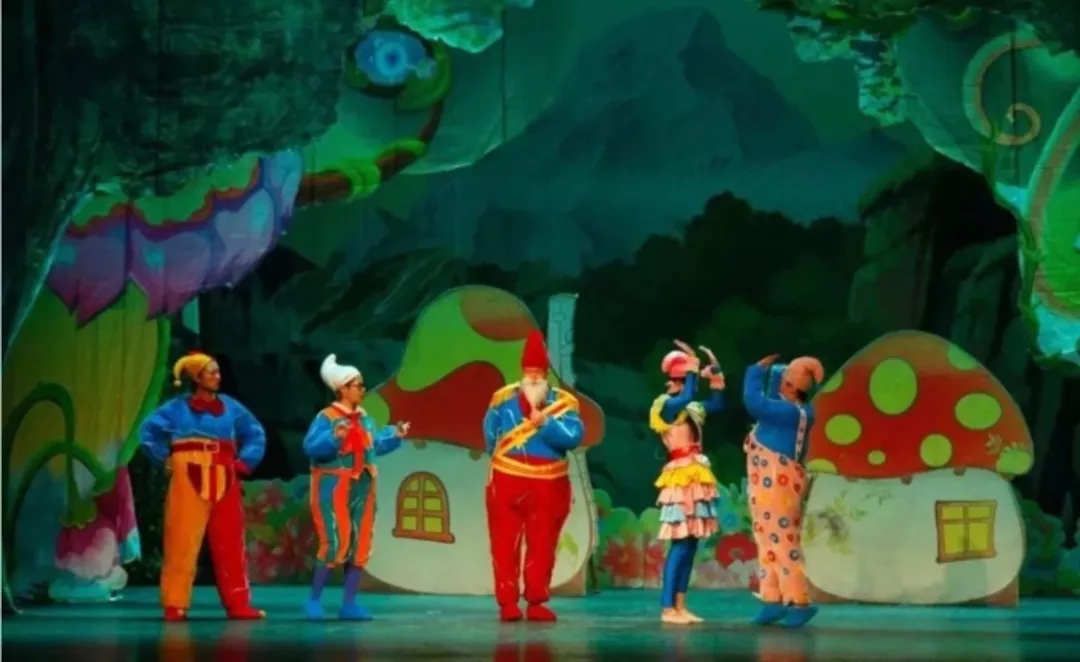  2019亲子剧蓝精灵上海站