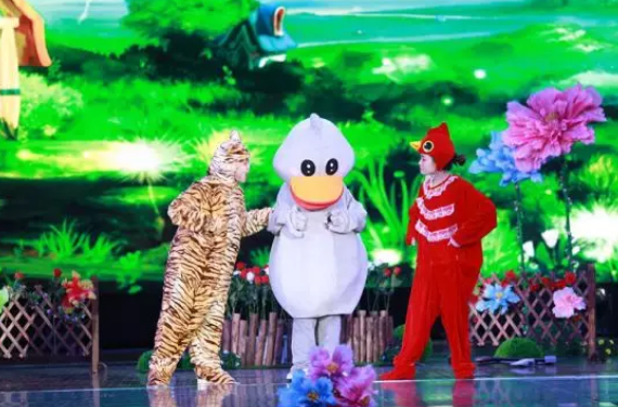童话剧丑小鸭广州站