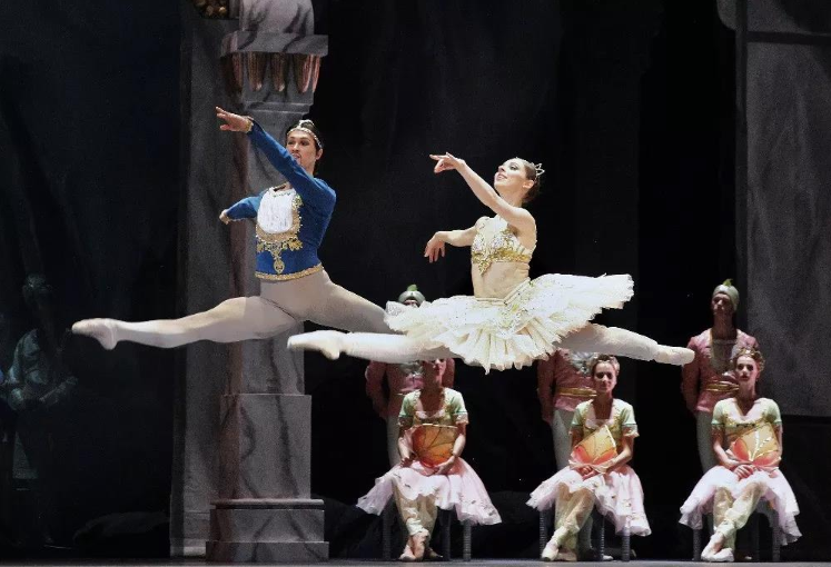 芭蕾舞剧舞姬南京站