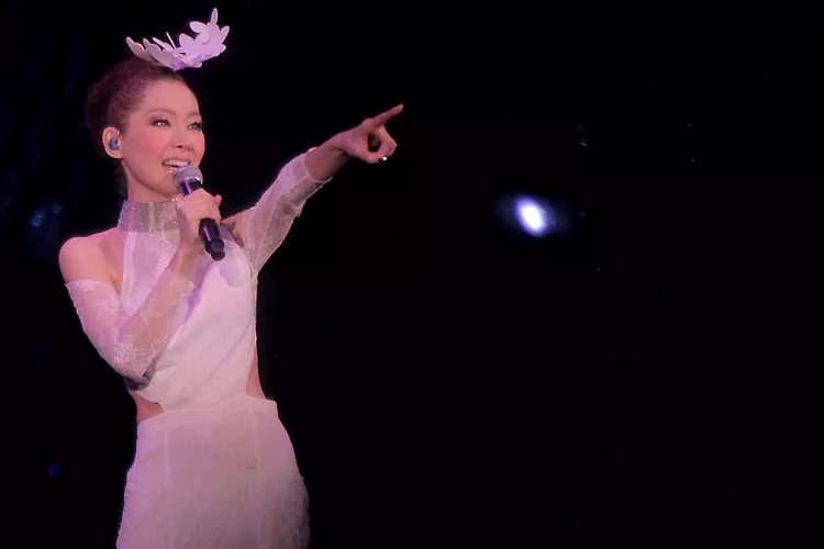 关心妍深圳演唱会