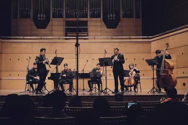 李佳胤杭州音乐会