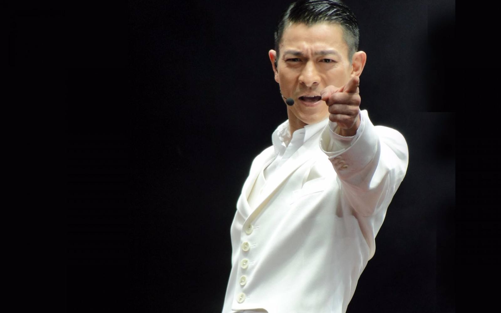 刘德华郑秀文澳门群星演唱会