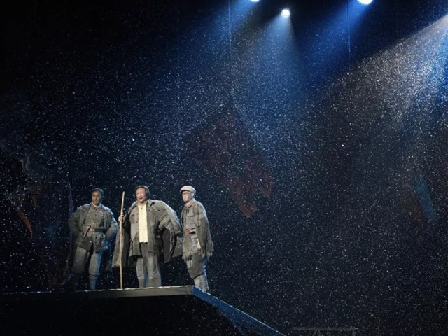 话剧雄关漫道贵阳站