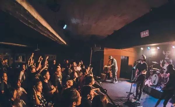 地下婴儿乐队南京演唱会