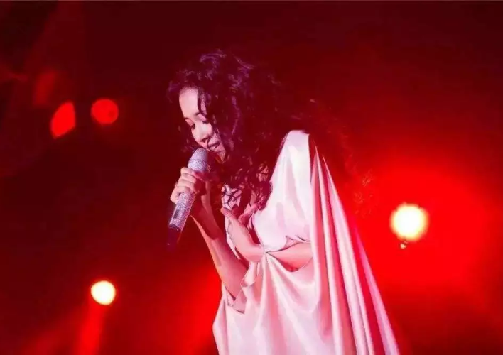 2020莫文蔚昆明演唱会