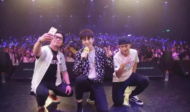 摩登兄弟广州演唱会