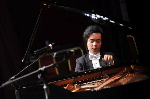 沈文裕合肥钢琴音乐会