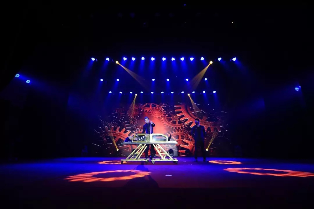 舞台秀幻郑州站