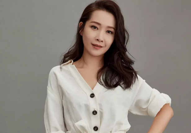 关心妍深圳演唱会