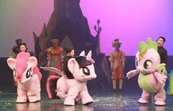 2019舞台剧友谊的皇冠宁波站