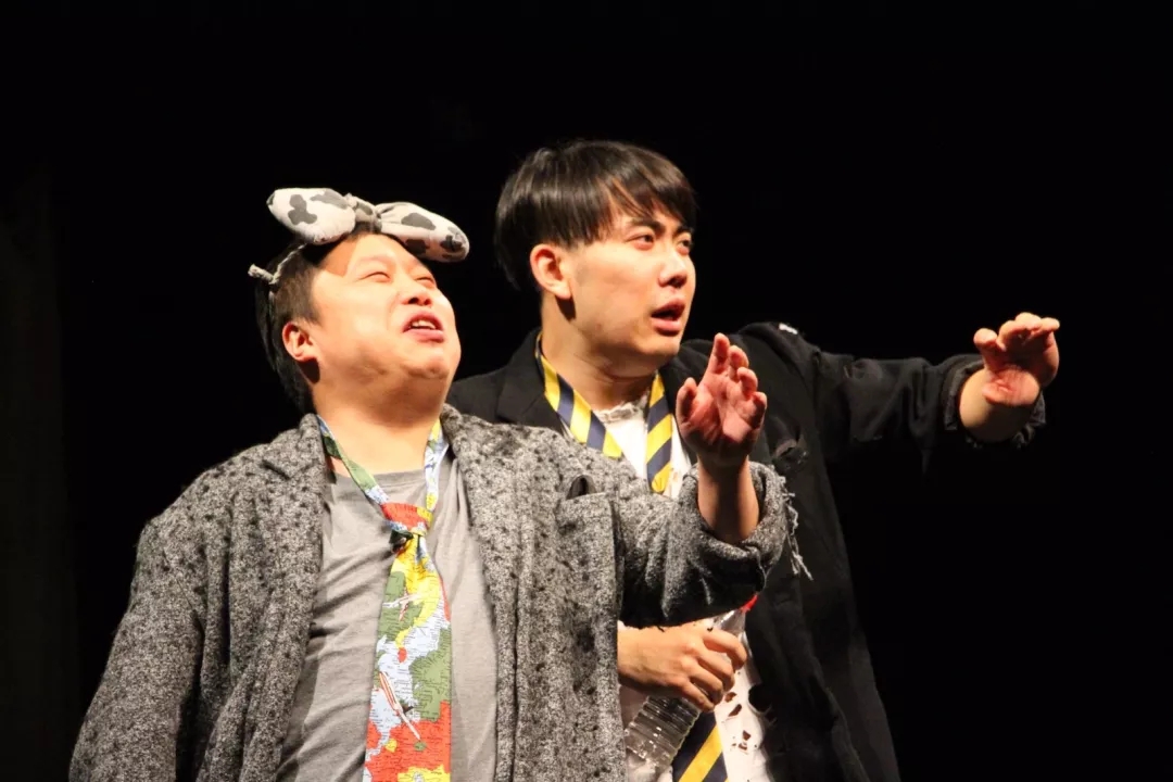 2019话剧两只狗的生活意见