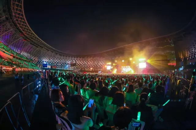 2019烟台巅峰之夜群星演唱会