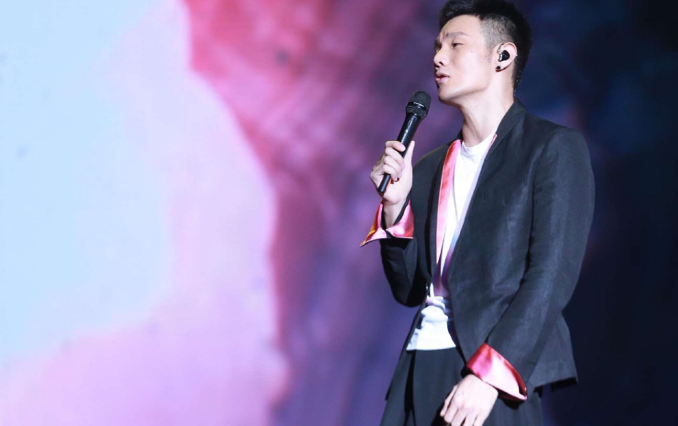 李荣浩武汉演唱会
