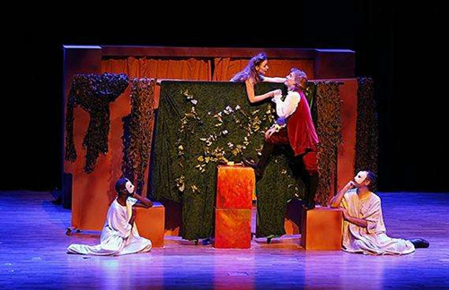 2019喜剧《一个罗密欧两个朱丽叶》成都站