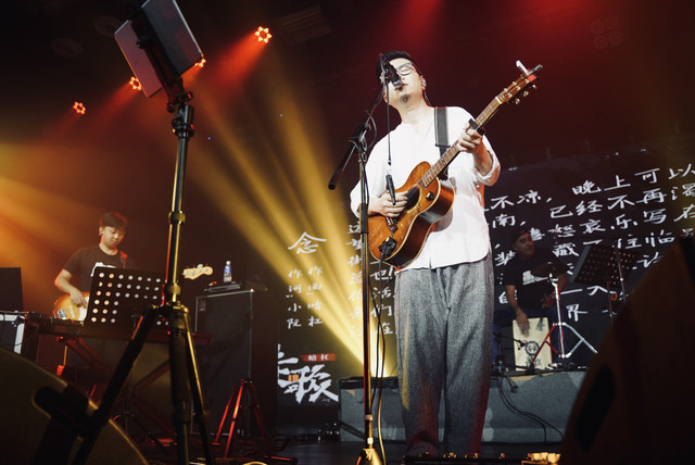 暗杠成都演唱会
