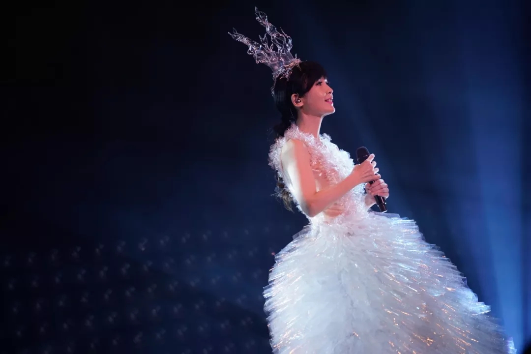 周慧敏南宁演唱会