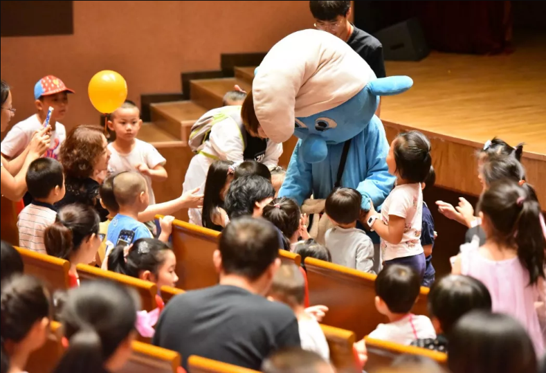 2019舞台剧《蓝精灵》广安站