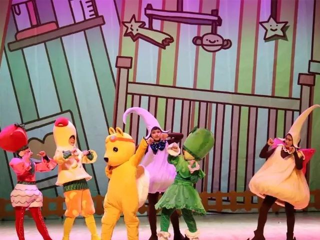 舞台剧拇指熊卜达北京站